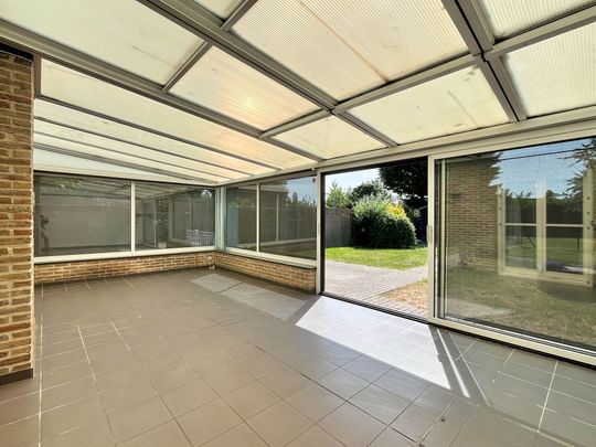 Alleenstaande woning met grote tuin en garage te Knokke - Foto 1