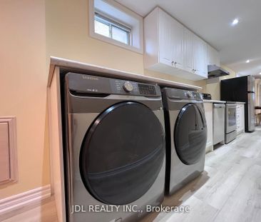 For Lease - 23 Toporowski Avenue, Richmond Hill, Ontario - Photo 3