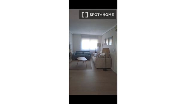 3 room luxury Apartment for rent in La Pobla de Vallbona, Valencia - Photo 1