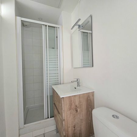 Location Appartement 2 pièces 40m² AUBIERE 63170 - Photo 4