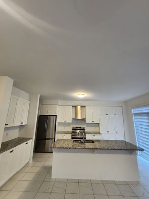 For Lease - 270 Turnbuckle Crescent, Barrhaven, Ontario - Photo 1