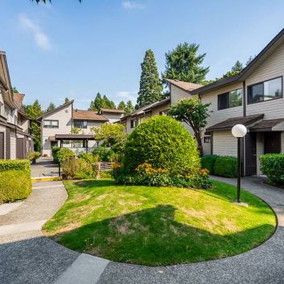 Sunlit Cambie Courtyard Townhome with Spacious Patio 460 W 16th - Photo 3