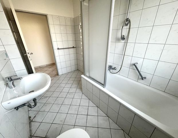 Helle 3-Zimmer Wohnung mit Balkon in Leverkusen Opladen - Photo 1