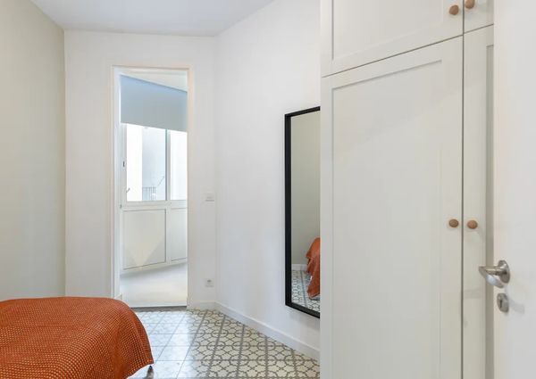 Carrer de Còrsega, Barcelona, Catalonia 08036