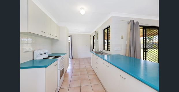 LOW-SET FAMILY HOME - CENTRAL TO EVERYTHING THAT MATTERS - Photo 1