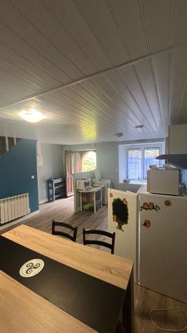 House - Photo 4