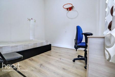 5 bedroom terraced house to rent - Photo 2