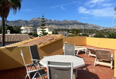 Beautiful independent chalet with 2 bedrooms and pool between Altea and Alfaz del Pi – - Photo 4