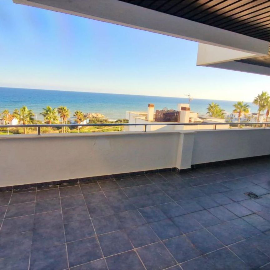 Piso de alquiler en Urbanizacion Camarate Golf, 3v, Casares Golf - Casares del Sol - Photo 1