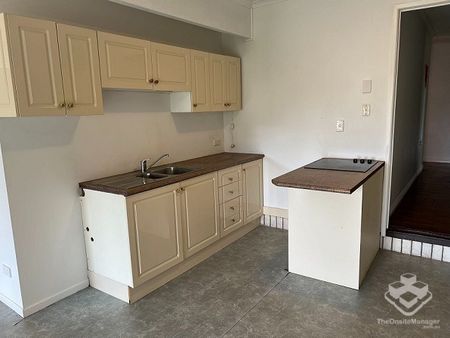 Fully furniture one bedroom unit for rent - Photo 4