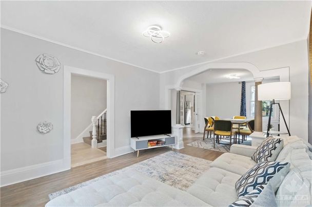 For Lease - 162 KING EDWARD Avenue, Lower Town - Sandy Hill, Ontario - Photo 1