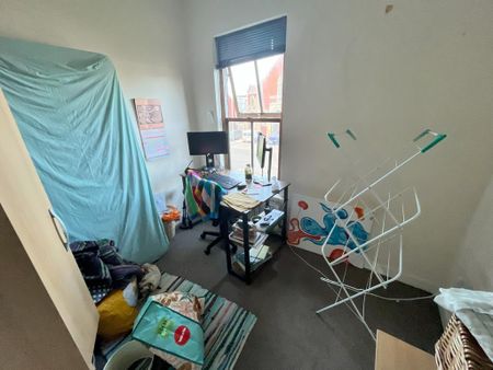 4 bedroom terraced house to rent - Photo 4