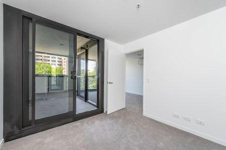 302/1 Elouera Street, Braddon. - Photo 2