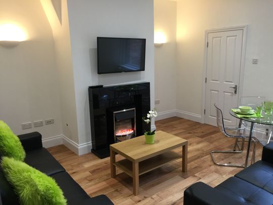 Hazelwood Ave - Photo 1