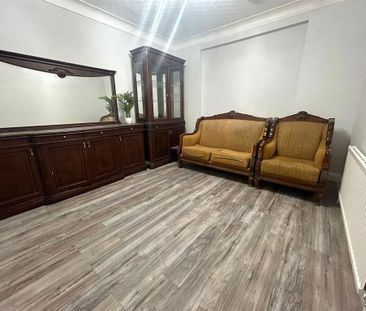 7 bedroom semi-detached house to rent - Photo 3