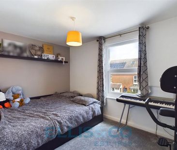 3 bedroom terraced house to rent - Photo 5
