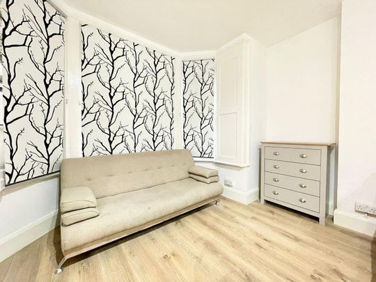 Studio Flat, Ladbroke Grove, W10 - Photo 1