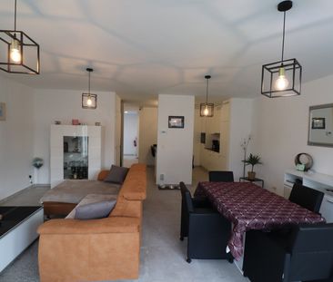 BEN-woning met 3 slaapkamers, terras met tuin, tuinberging en autos... - Foto 2