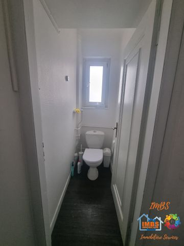 Chambre meublée en colocation à louer dans un appartement T5 en colocation à Strasbourg - Photo 4