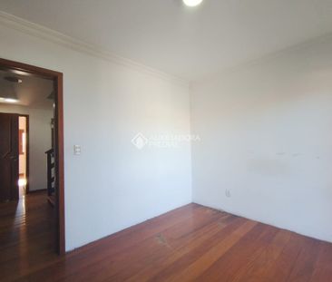 Casa com 3 quartos e 269m² para alugar em Moinhos de Vento, Canoas. - Photo 2