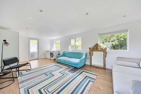 Eastfield Road, Burnham, SL1 - Photo 4