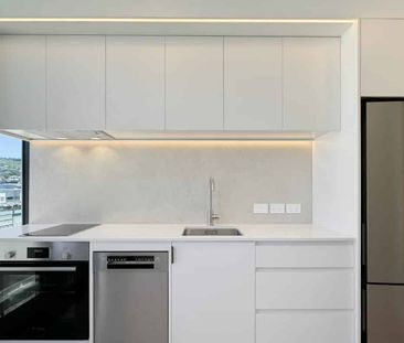 Welcome to apartment 407 in Hyde Lane. - Photo 5