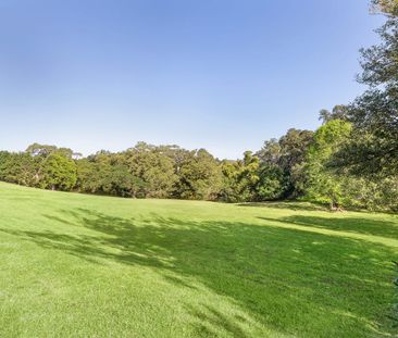 Peaceful acreage cottage with shared amenities - Photo 4