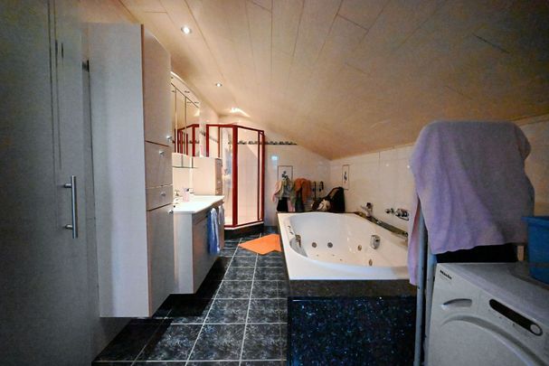 Ruim appartement met 3 slaapkamers - Photo 1