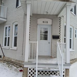 3 chambres, 1 salle de bain et 1 double salon, grande cuisine, entrée indépendantes - Photo 2