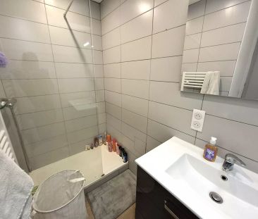 Appartement Marseille 1 pièce(s) 67.60 m2 - Photo 4