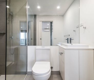 Location at Its Best - Photo 4