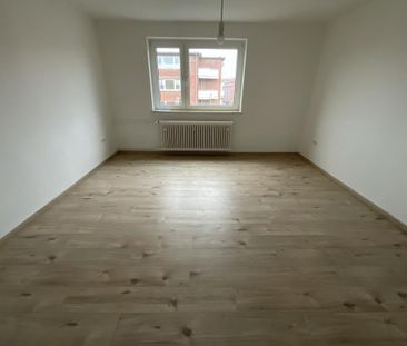 Renovierte 2 ZKB-Wohnung in Heppens zu vermieten! - Photo 1