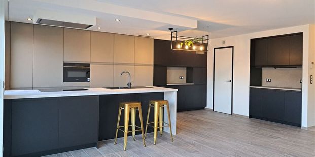 Appartement te huur in Borgloon voor € 740 met 1 slaapkamer - Photo 1