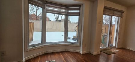 For Lease - 1039 Cedarglen Gate Unit# 15, Mississauga, Ontario - Photo 3