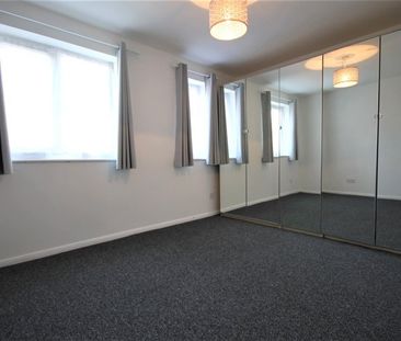 Redford Close, Feltham,TW13 - Photo 3