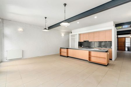Rare Warehouse Conversion with Vaulted Ceilings - Photo 2