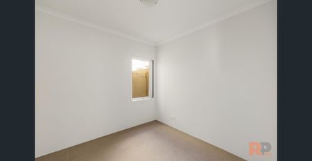 Charming 2-Bedroom Unit in the Heart of Mandurah - Photo 2