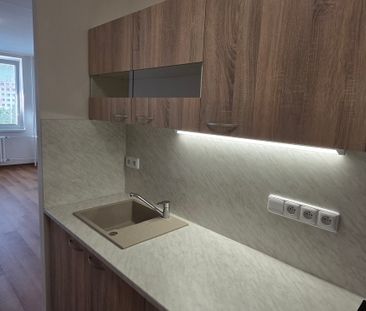 Pronájem bytu 2+kk v osobním vlastnictví 46 m², Praha 5 - Stodůlky - Photo 3
