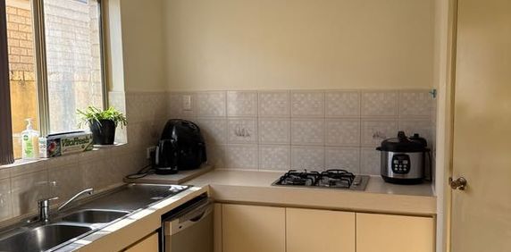 66 Kensington Avenue, Dianella WA 6059 - Photo 2