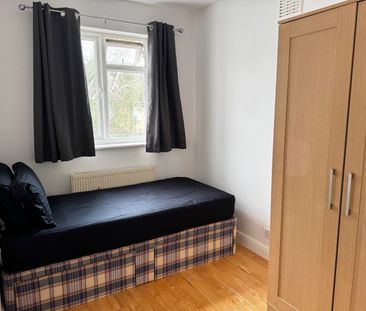 Room in a Shared House, College Road, HA9 - Photo 5