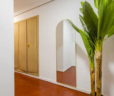 Room in a shared 7-bedroom apartment for rent in Casa de Campo. - Photo 1