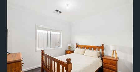 Well Presented 3 bedroom Plus 2 living Area home - Photo 5