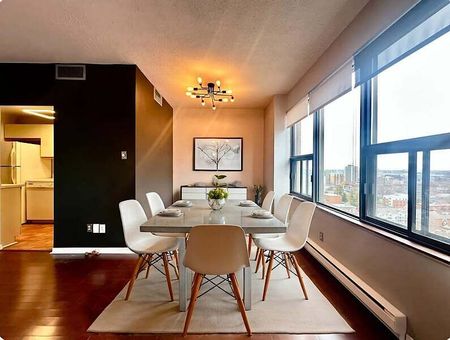 556 Laurier Avenue West Unit 1706 - Photo 2