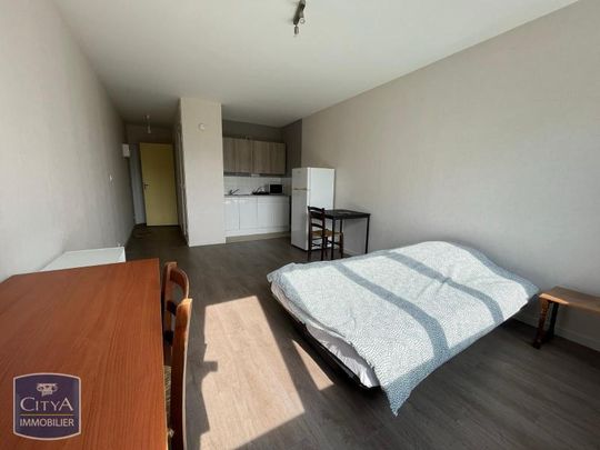 Location Appartement 1 pièce 25m² BOURGES 18000 - Photo 1