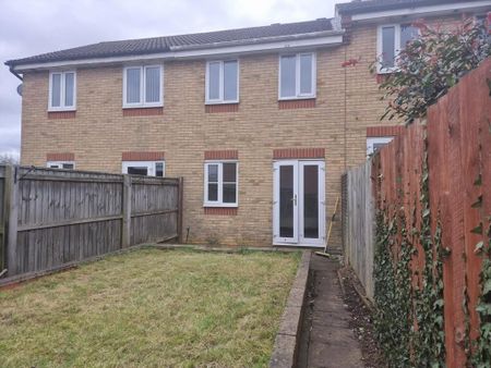 2 bedroom terraced house to rent - Photo 3