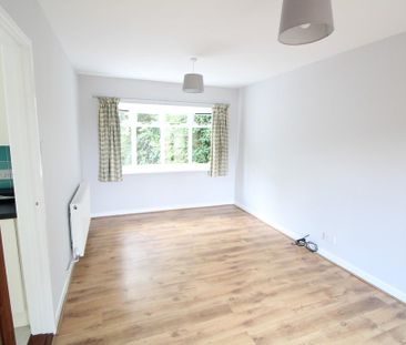 2 bedroom detached bungalow to rent - Photo 2