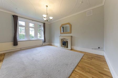 4 bedroom detached house to rent - Photo 4