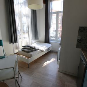 Studio MEUBLÉ de 14.06 m², rue des Postes – Wazemmes réf 730-005 - Photo 2