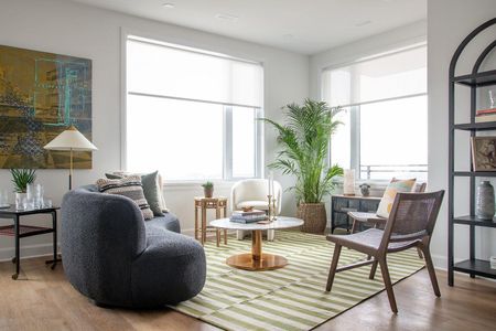 Wateridge Village Apartments by Uniform Living - Photo 4