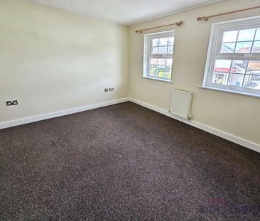 Main Road, Shavington, CW2 - Photo 4